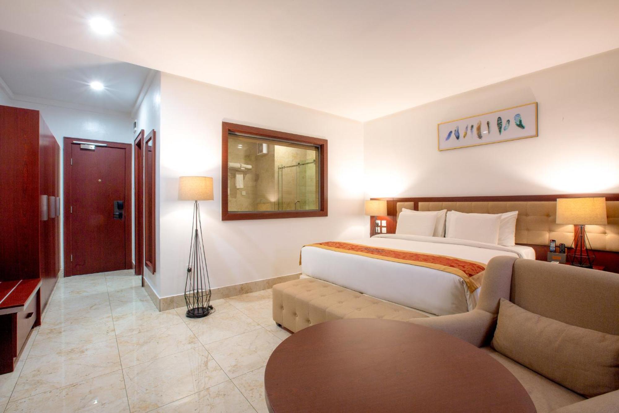 Johnwood Hotel By Bolton อาบูจา ภายนอก รูปภาพ