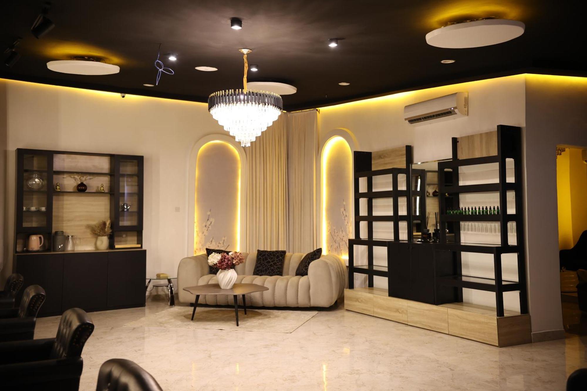 Johnwood Hotel By Bolton อาบูจา ภายนอก รูปภาพ
